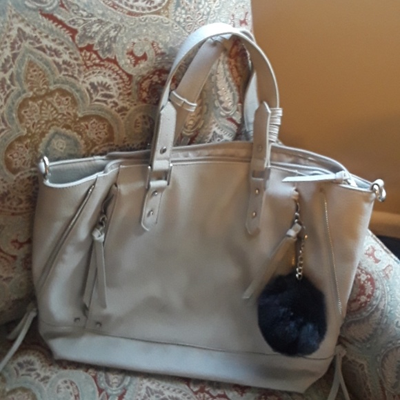 Bundle Of Purses - Picture 7 of 8